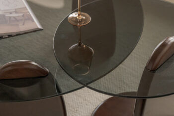 Tables basses OVNI - verre fumé pied noyer