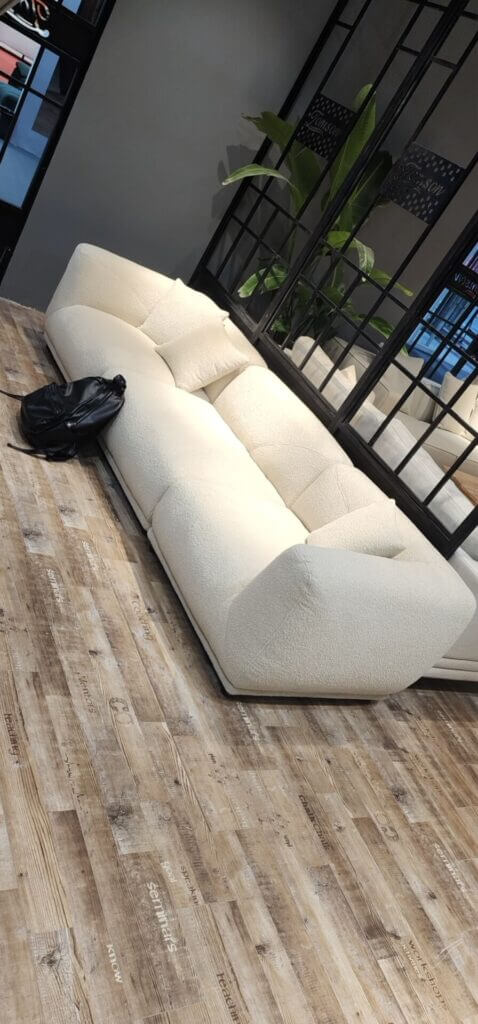 mmexport1685709067268