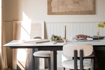 Table LAMAR - grès cérame blanc veiné